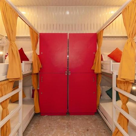 Madpackers Amritsar Bunks, Rooms, & Community Dış mekan fotoğraf